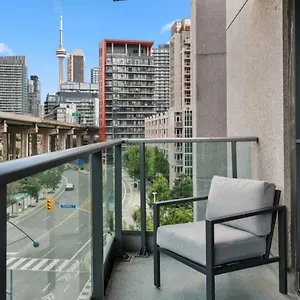 Cn Tower View With Free Parking, Pool, & Amenities Canada