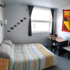 Very Nice, Clean And Quiet Double Next To Downtown Montreal