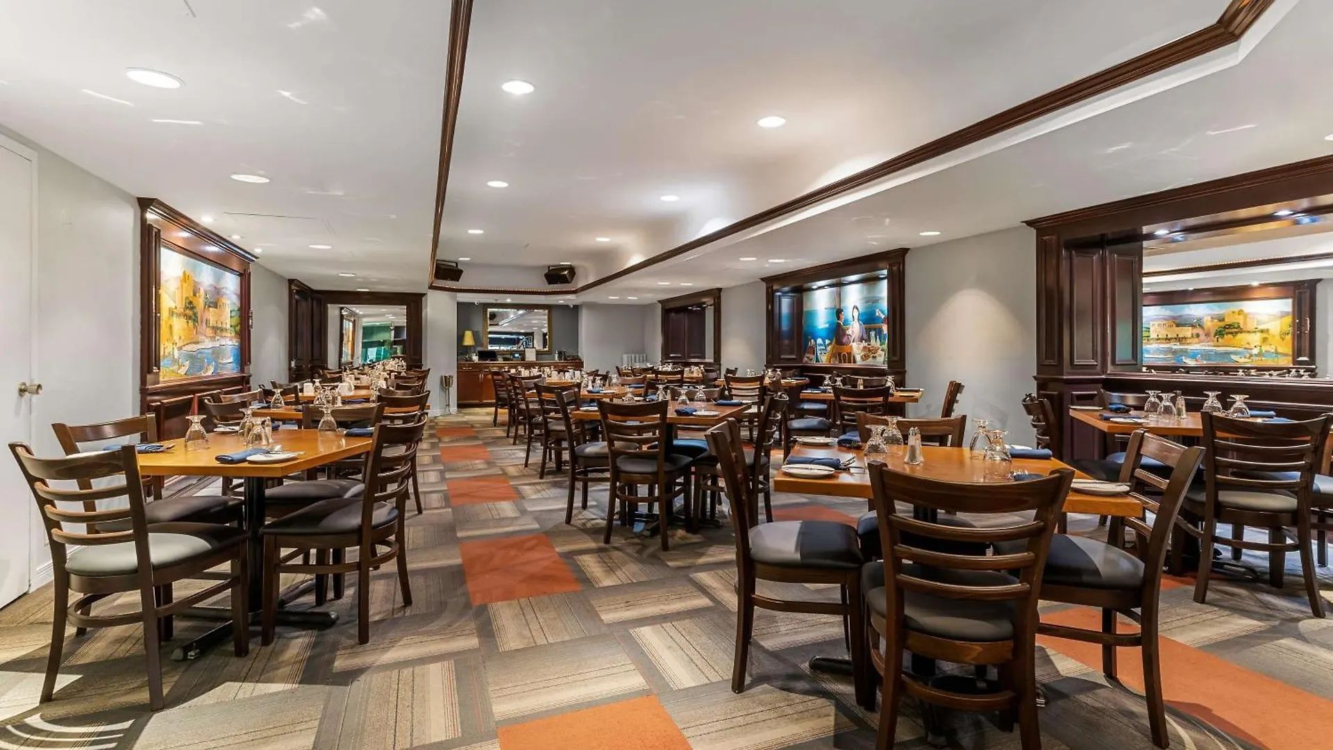 Best Western Ville-Marie Hotel & Suites Montreal 4*,
